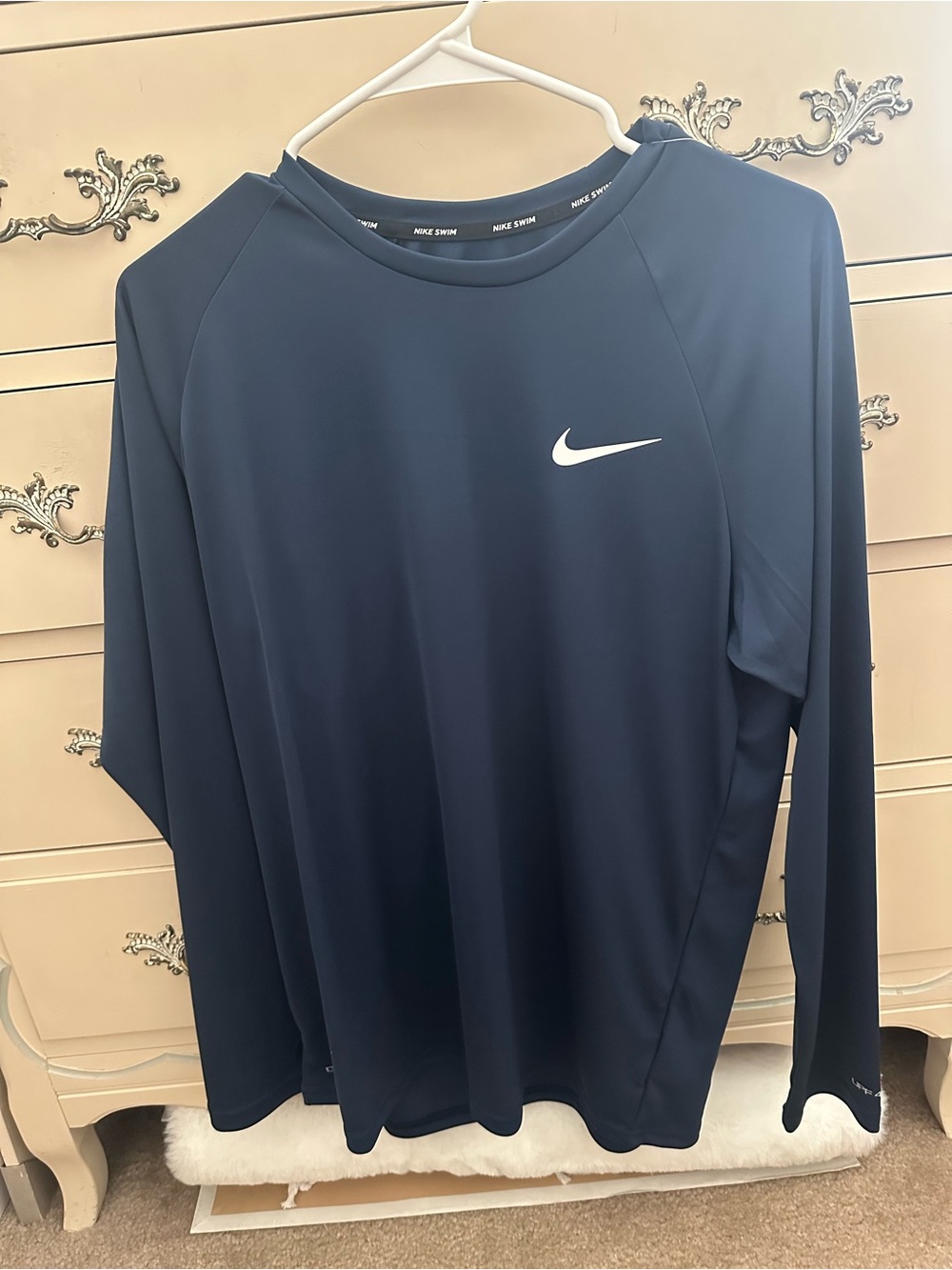 Nike Men’s Dark Navy Long-Sleeve Swim Rash Guard with White Swoosh